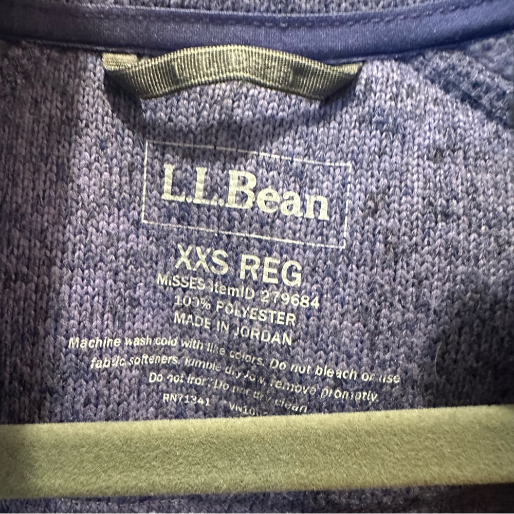 L.L. Bean Women's Blue Ski Jacket - Picture 8 of 10